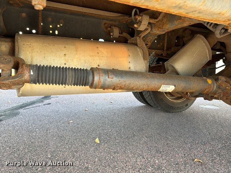 image for item FT6958 2014 RAM 5500 box truck