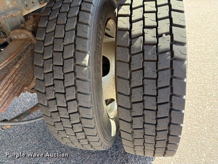 image for item FT6958 2014 RAM 5500 box truck