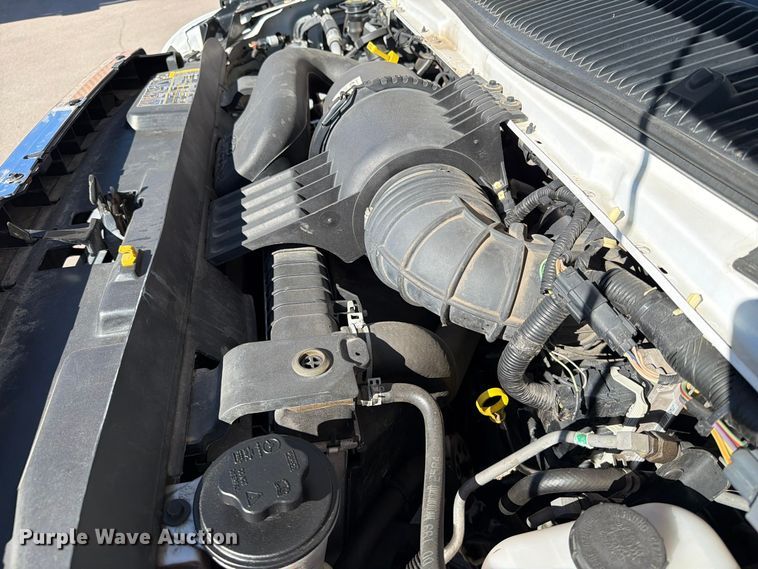 image for item FT6988 2015 Ford E450 shuttle bus