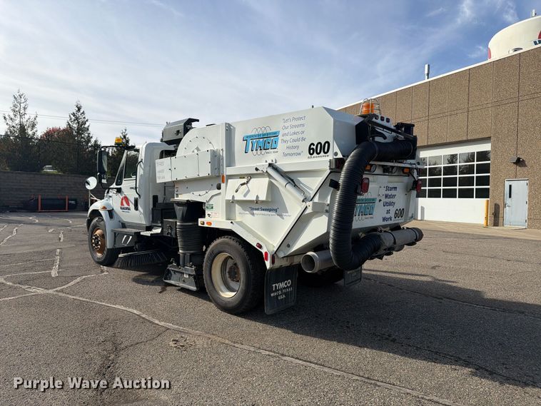 image for item FT7559 2014 International DuraStar 4300 street sweeper truck