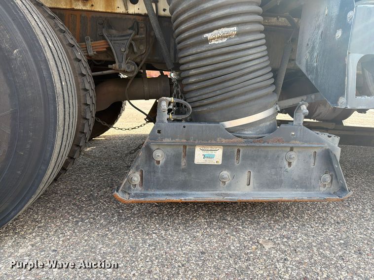 image for item FT7559 2014 International DuraStar 4300 street sweeper truck