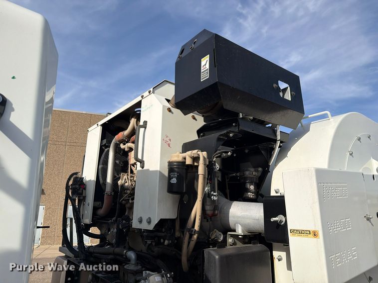 image for item FT7559 2014 International DuraStar 4300 street sweeper truck