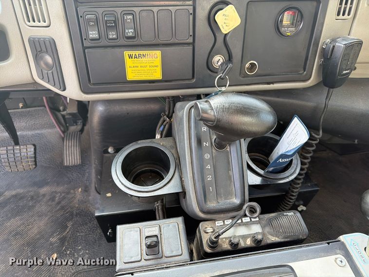 image for item FT7559 2014 International DuraStar 4300 street sweeper truck