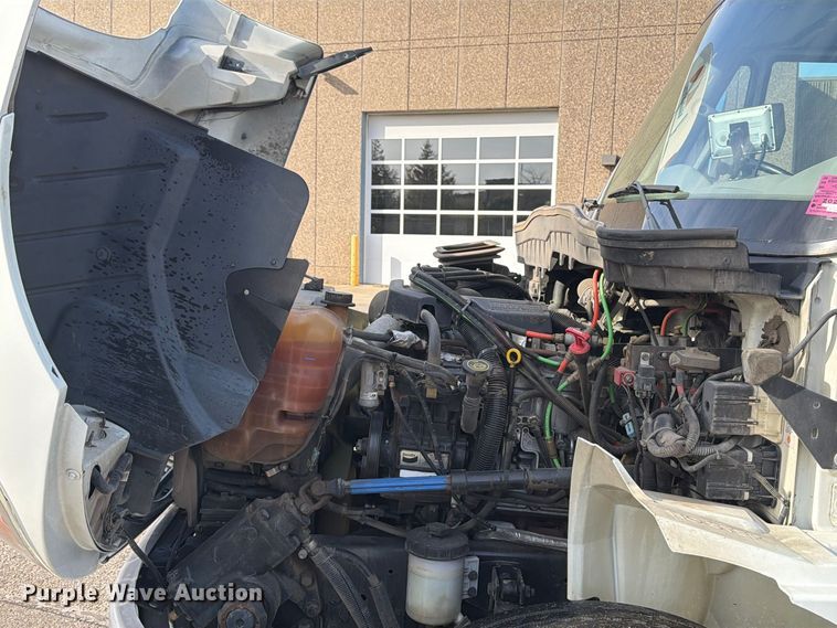 image for item FT7559 2014 International DuraStar 4300 street sweeper truck