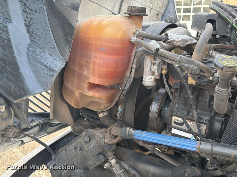 image for item FT7559 2014 International DuraStar 4300 street sweeper truck