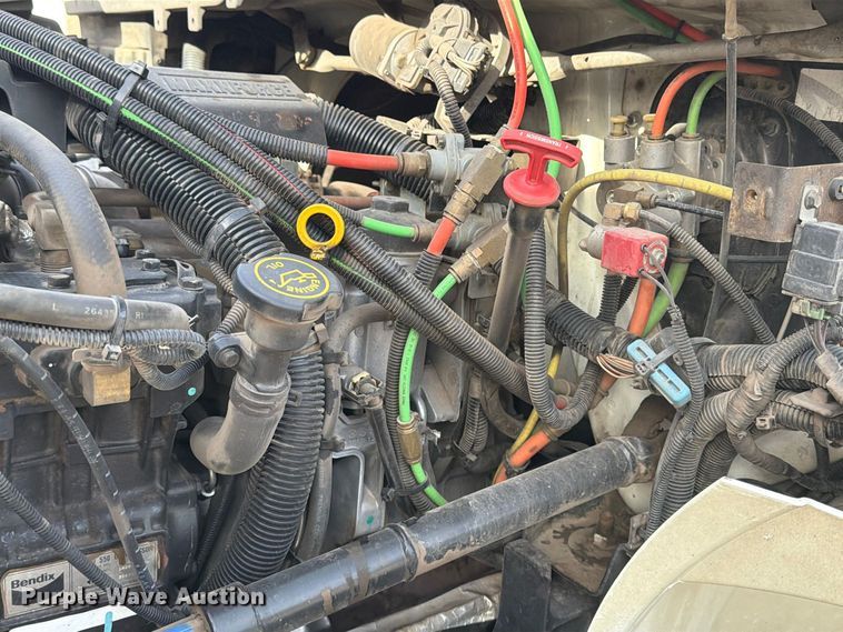 image for item FT7559 2014 International DuraStar 4300 street sweeper truck