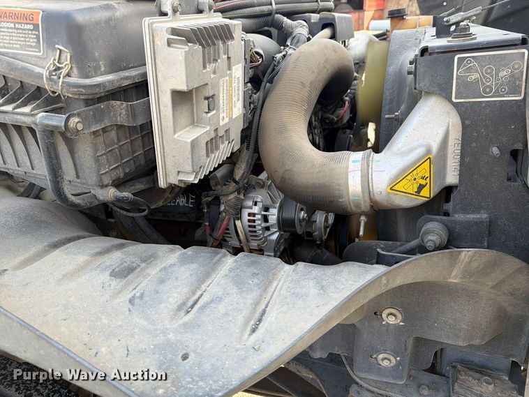 image for item FT7559 2014 International DuraStar 4300 street sweeper truck