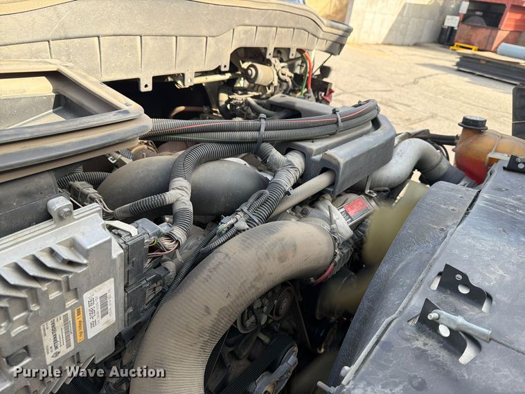 image for item FT7559 2014 International DuraStar 4300 street sweeper truck