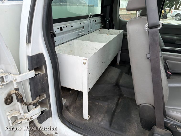 image for item FU0582 2008 Chevrolet Silverado 2500HD Ext. Cab utility bed pickup truck
