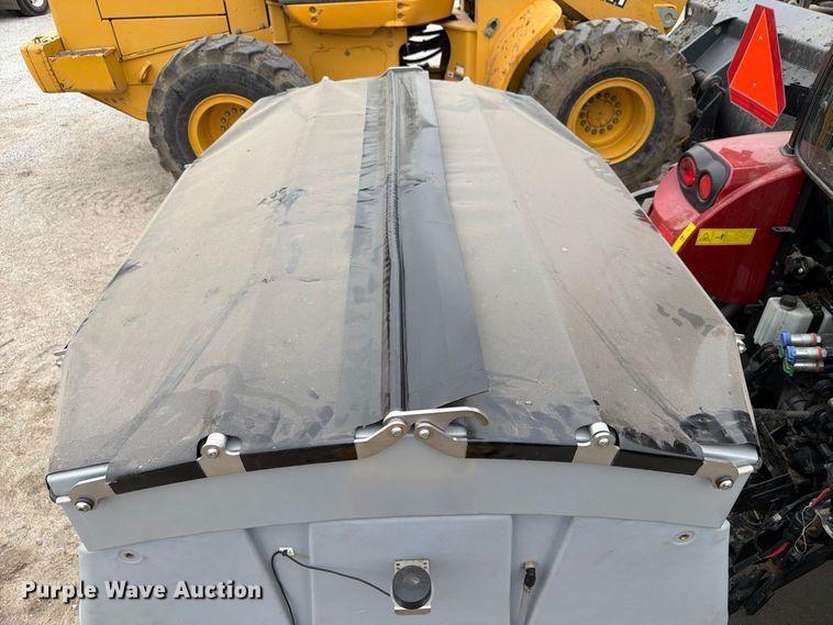 image for item FU0583 2023 Hilltip IceStriker 1100TR spreader