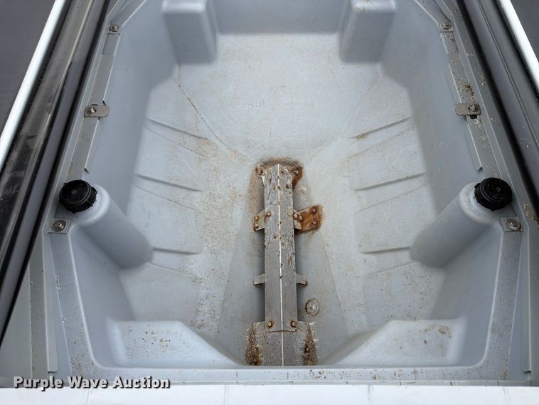 image for item FU0583 2023 Hilltip IceStriker 1100TR spreader