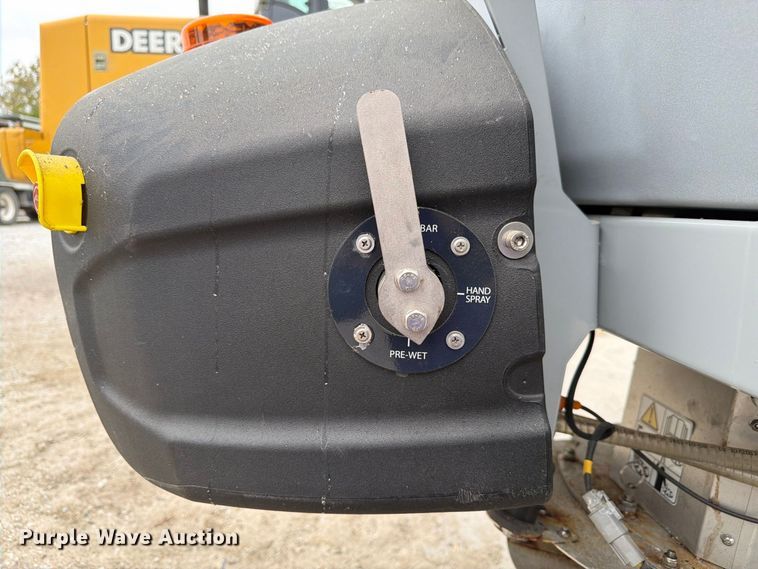 image for item FU0583 2023 Hilltip IceStriker 1100TR spreader
