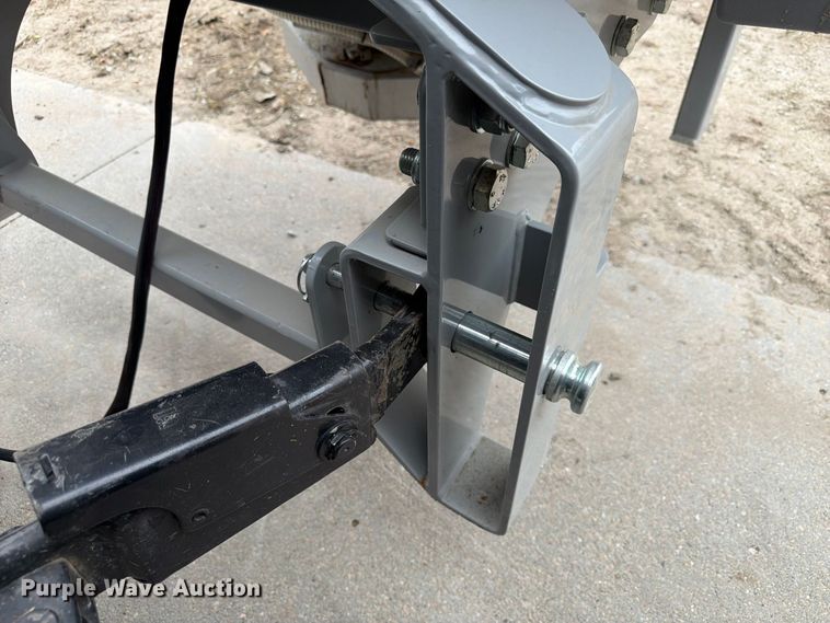 image for item FU0583 2023 Hilltip IceStriker 1100TR spreader