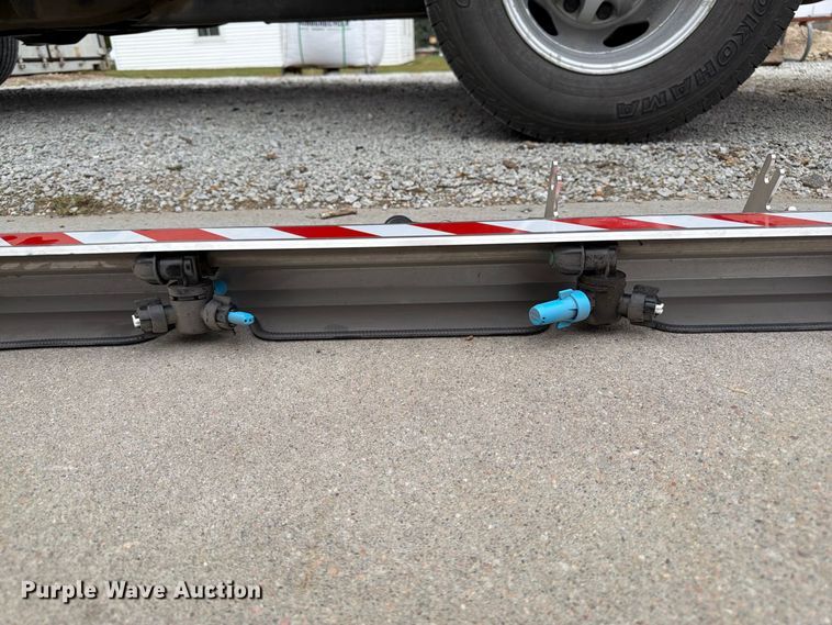 image for item FU0583 2023 Hilltip IceStriker 1100TR spreader