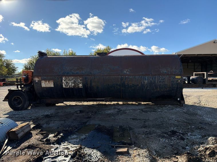 image for item FU0594 Rosco Minneapolis R.M.S.T asphalt trailer