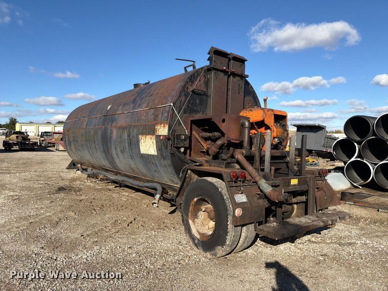 image for item FU0594 Rosco Minneapolis R.M.S.T asphalt trailer