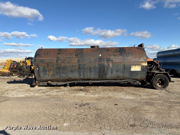image for item FU0594 Rosco Minneapolis R.M.S.T asphalt trailer