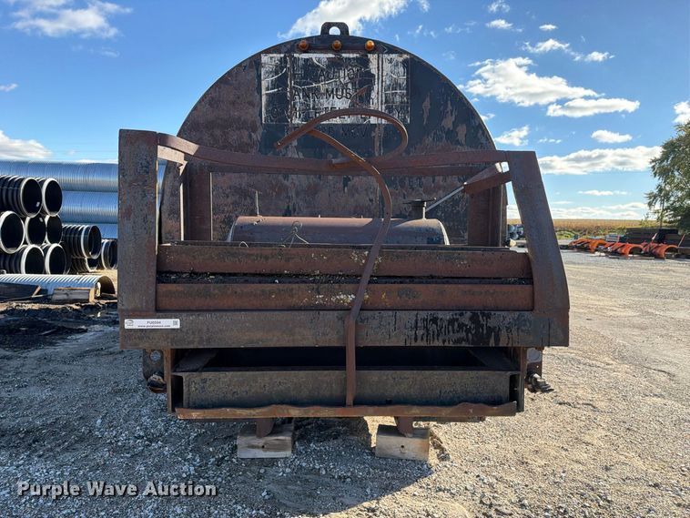 image for item FU0594 Rosco Minneapolis R.M.S.T asphalt trailer