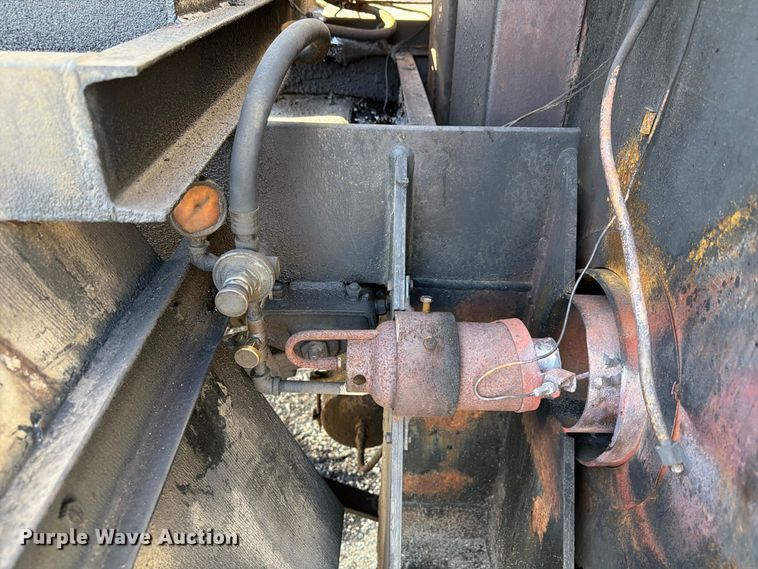 image for item FU0594 Rosco Minneapolis R.M.S.T asphalt trailer
