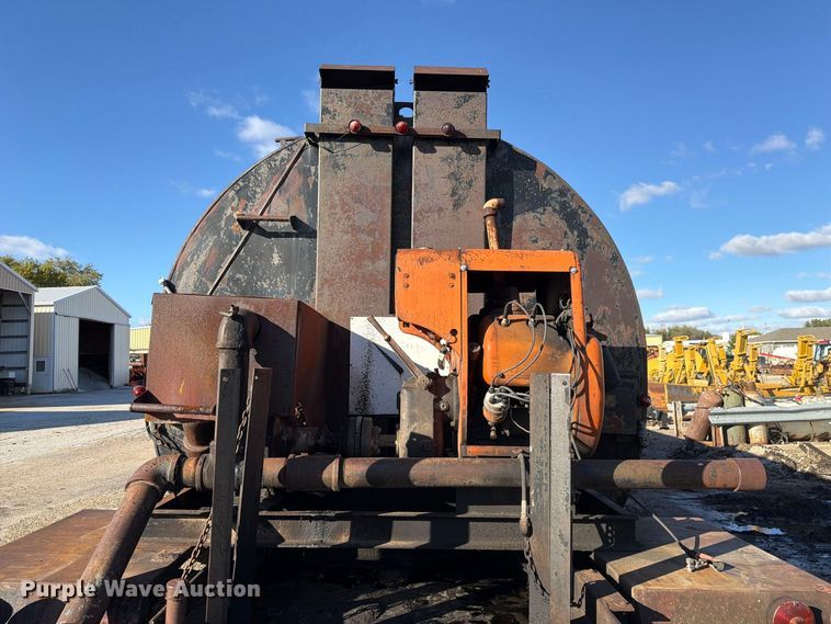 image for item FU0594 Rosco Minneapolis R.M.S.T asphalt trailer