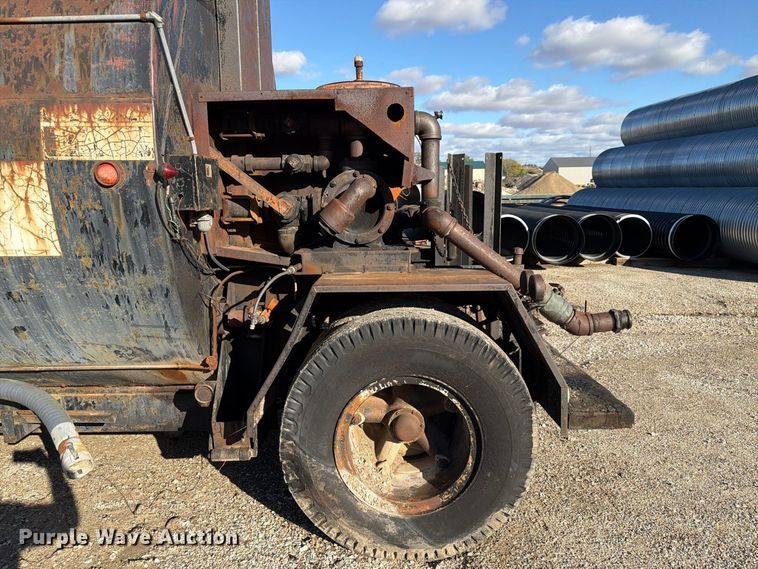 image for item FU0594 Rosco Minneapolis R.M.S.T asphalt trailer
