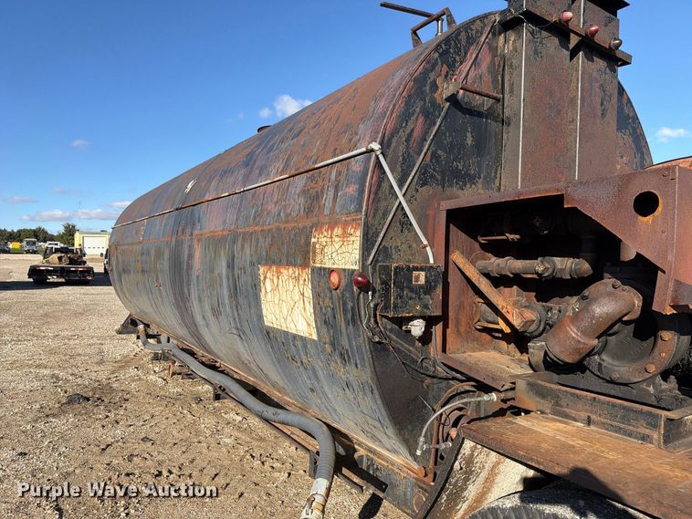 image for item FU0594 Rosco Minneapolis R.M.S.T asphalt trailer