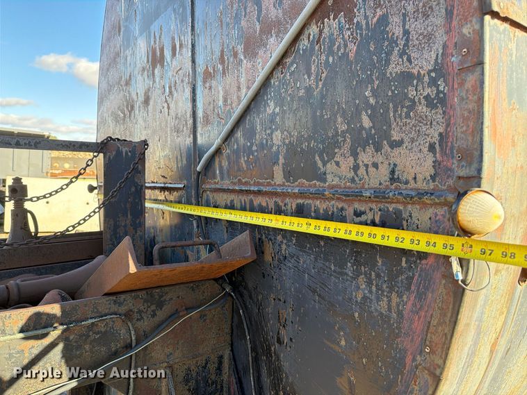 image for item FU0594 Rosco Minneapolis R.M.S.T asphalt trailer