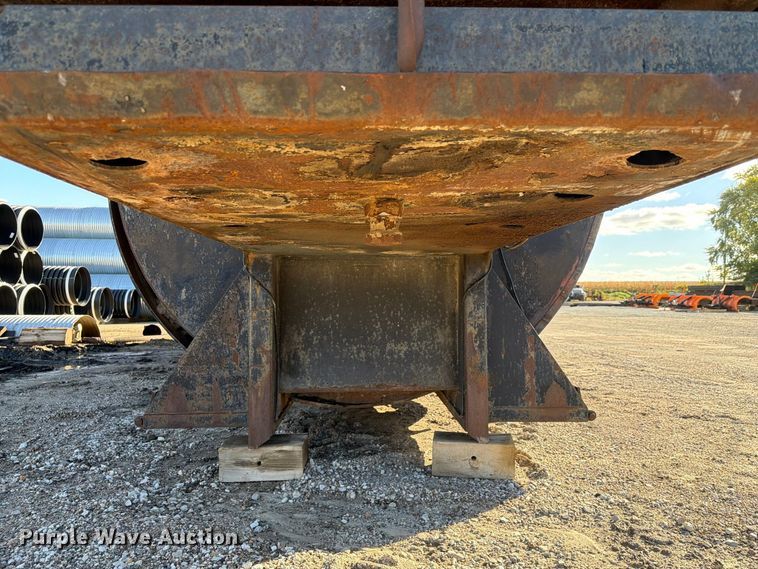 image for item FU0594 Rosco Minneapolis R.M.S.T asphalt trailer