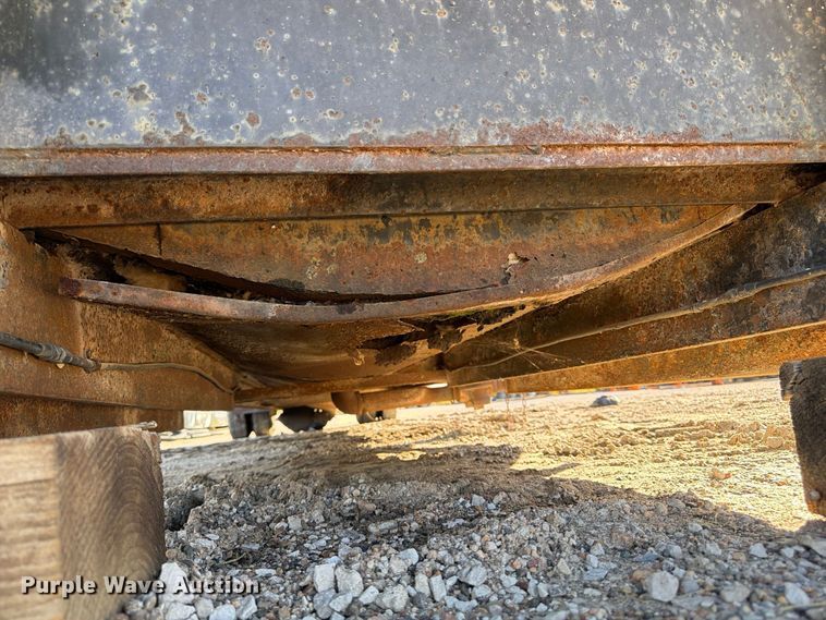 image for item FU0594 Rosco Minneapolis R.M.S.T asphalt trailer