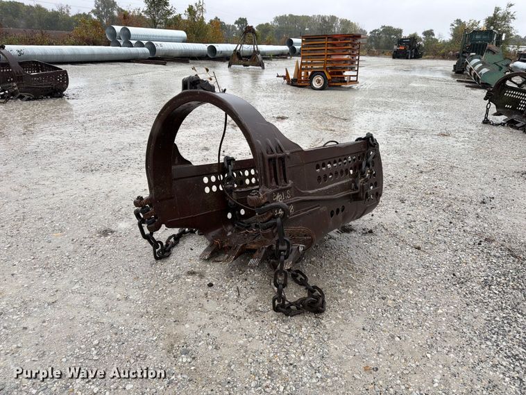 image for item FU0595 Crane dredge bucket