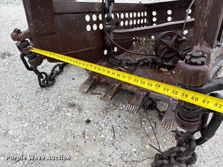 image for item FU0595 Crane dredge bucket