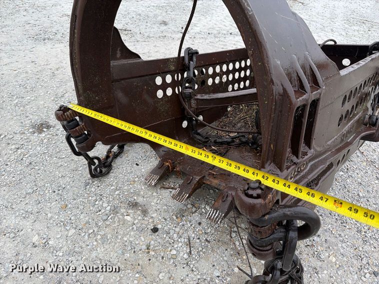 image for item FU0595 Crane dredge bucket
