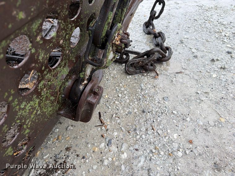 image for item FU0595 Crane dredge bucket