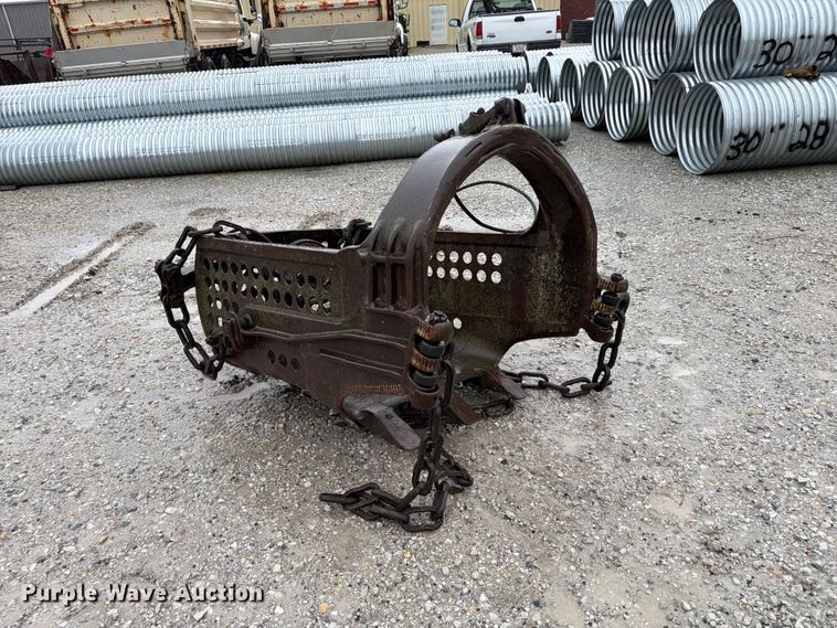 image for item FU0596 Crane dredge bucket