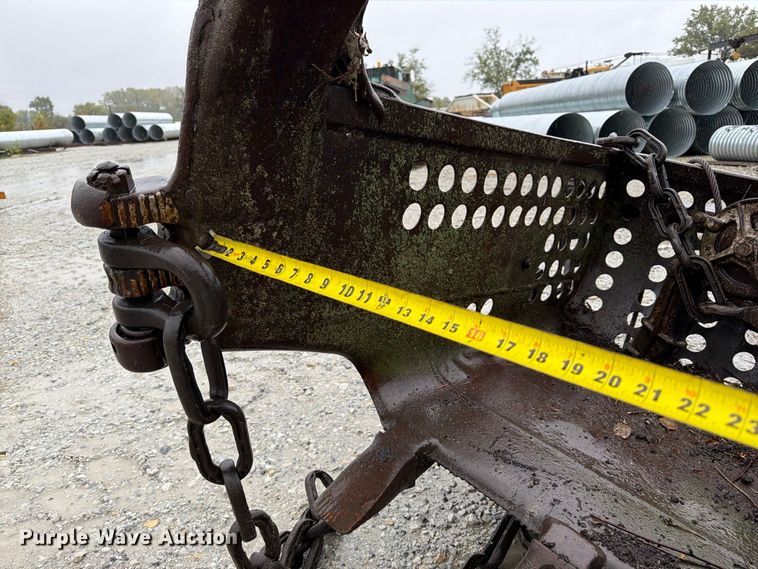 image for item FU0596 Crane dredge bucket