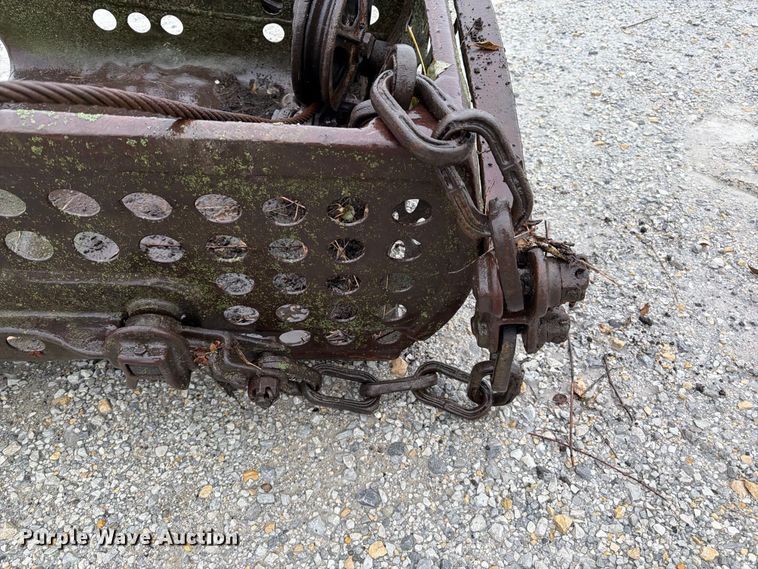 image for item FU0596 Crane dredge bucket