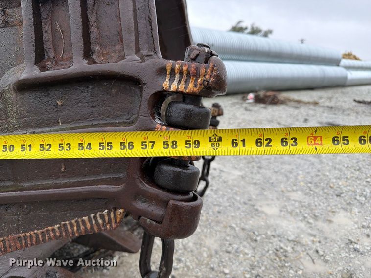 image for item FU0596 Crane dredge bucket