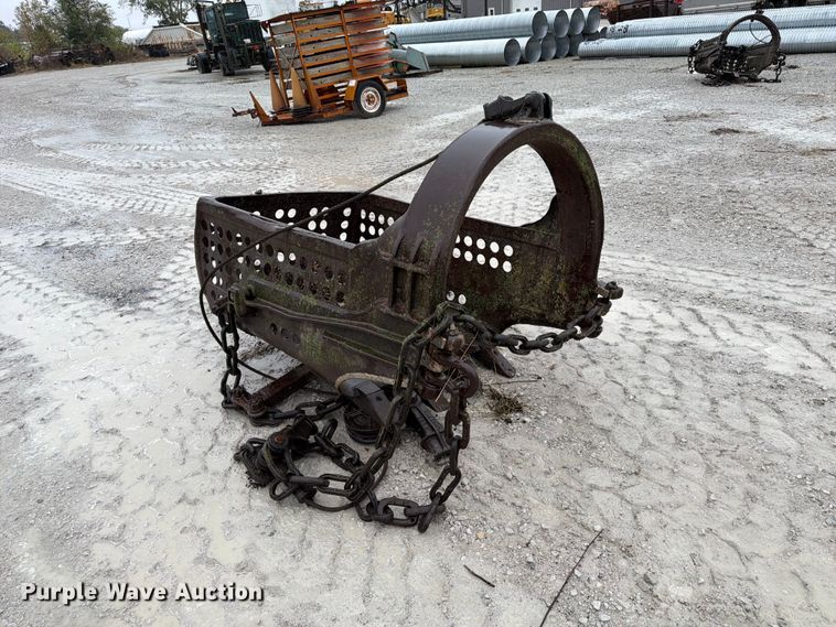 image for item FU0597 Crane dredge bucket