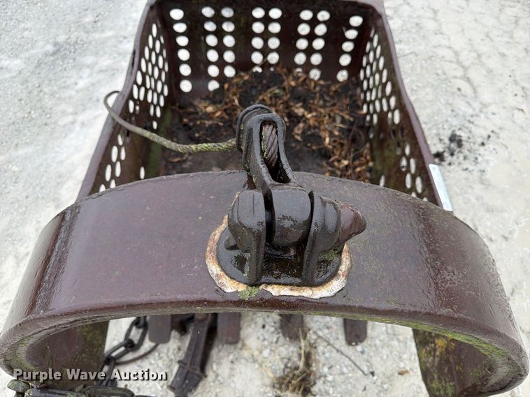 image for item FU0597 Crane dredge bucket