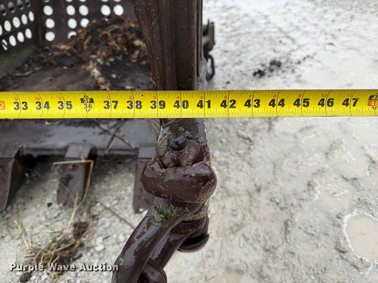 image for item FU0597 Crane dredge bucket