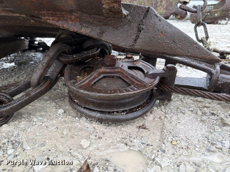 image for item FU0597 Crane dredge bucket