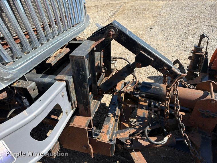 image for item FU4748 2009 International 7300 dump truck