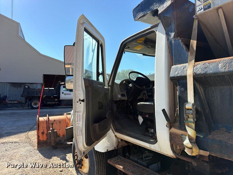 image for item FU4748 2009 International 7300 dump truck