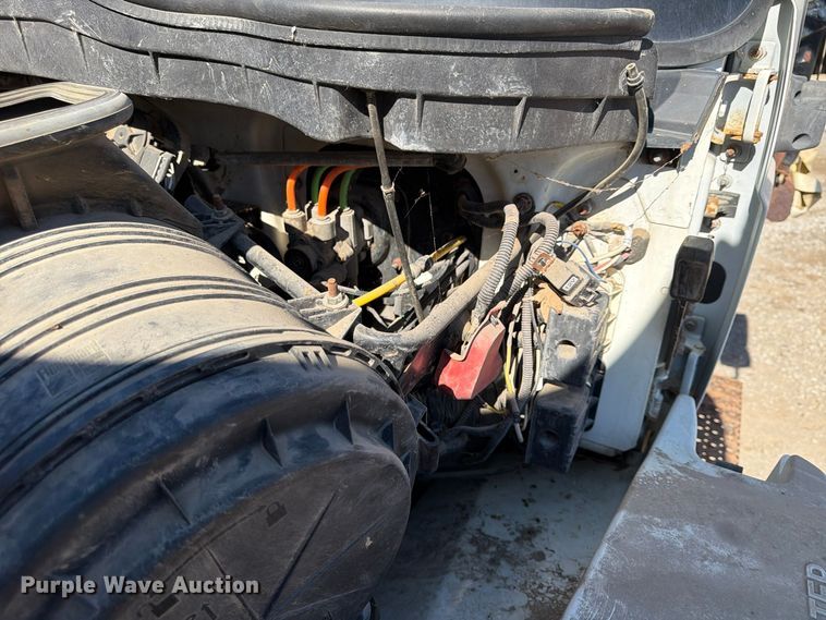 image for item FU4748 2009 International 7300 dump truck