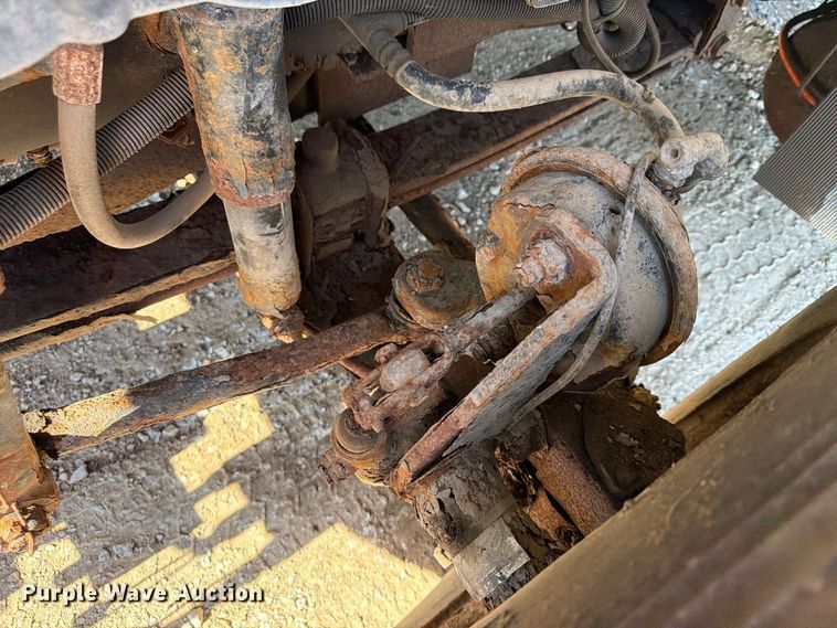 image for item FU4748 2009 International 7300 dump truck
