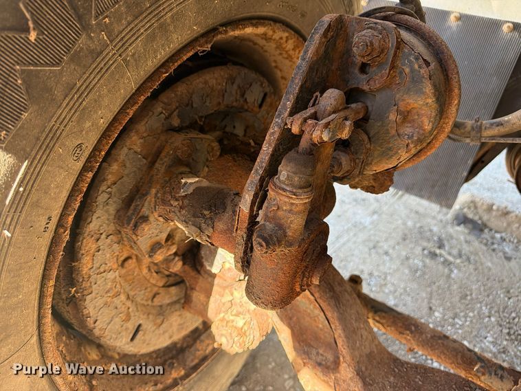 image for item FU4748 2009 International 7300 dump truck