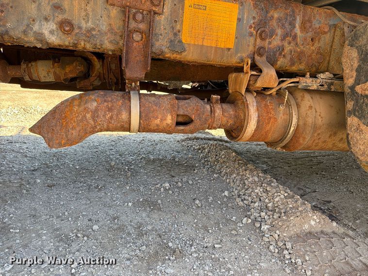 image for item FU4748 2009 International 7300 dump truck