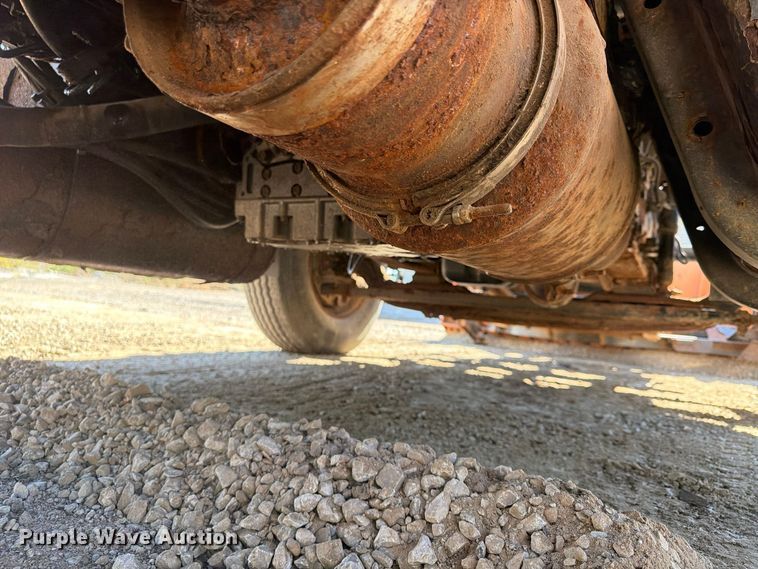 image for item FU4748 2009 International 7300 dump truck