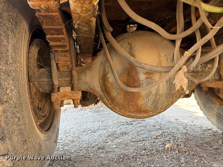 image for item FU4748 2009 International 7300 dump truck