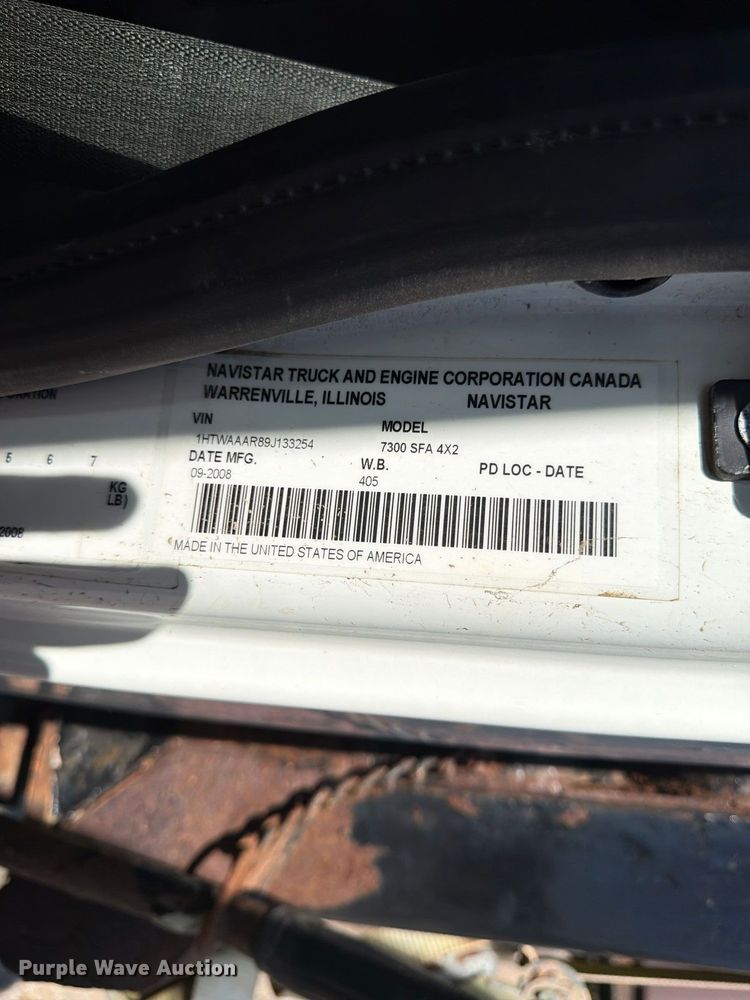 image for item FU4748 2009 International 7300 dump truck